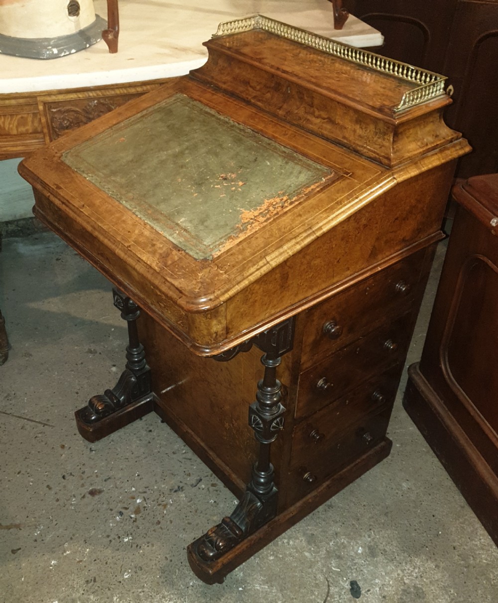 Victorian inlaid burr walnut Davenport 