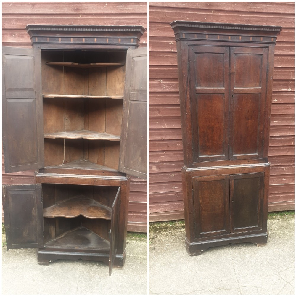Late Georgian oak 2 part corner cupboard  View III