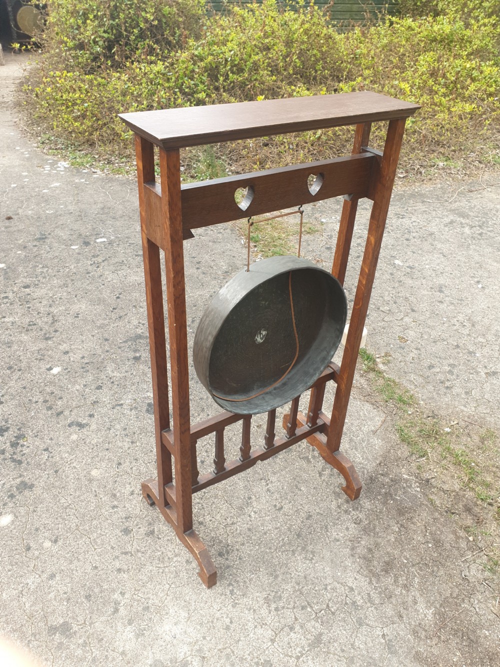 Oak arts and crafts dinner gong  View III