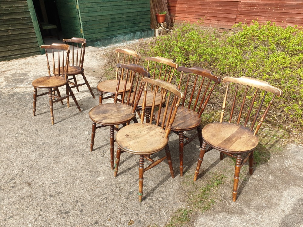 8 Ibex kitchen chairs View V