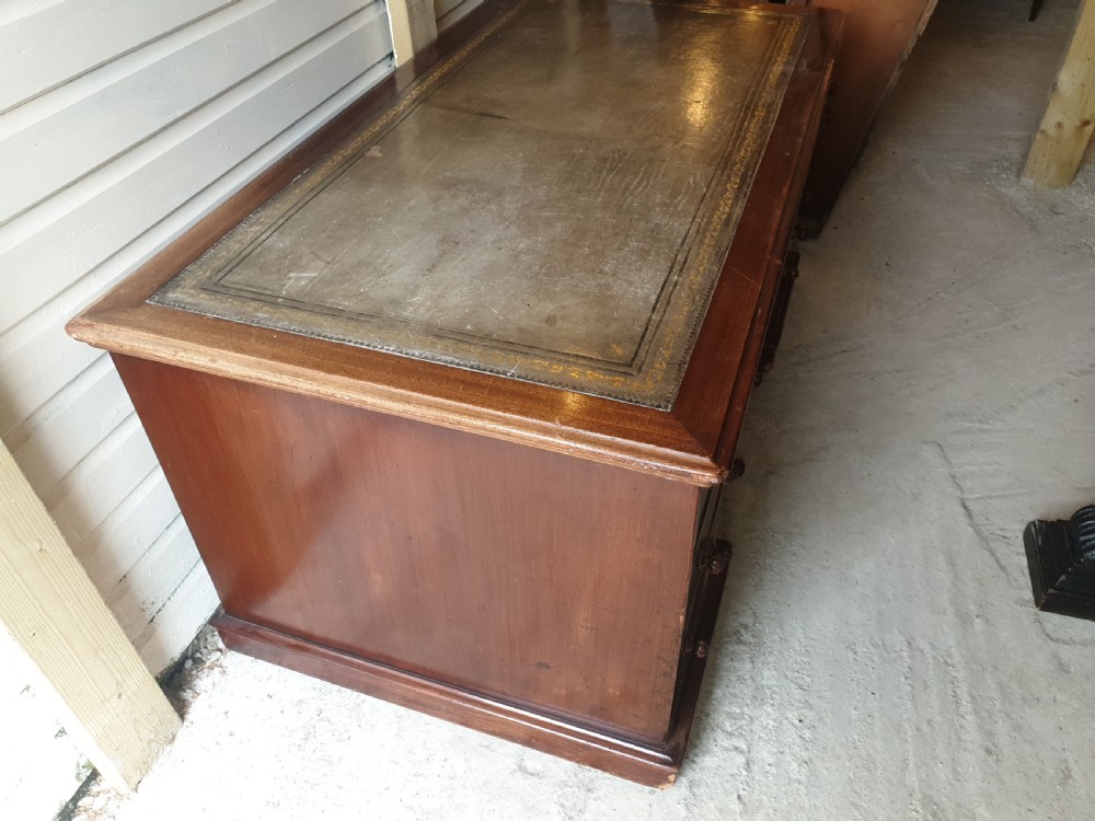 Victorian mahogany kneehole pedestal desk with makers stamp.  View II