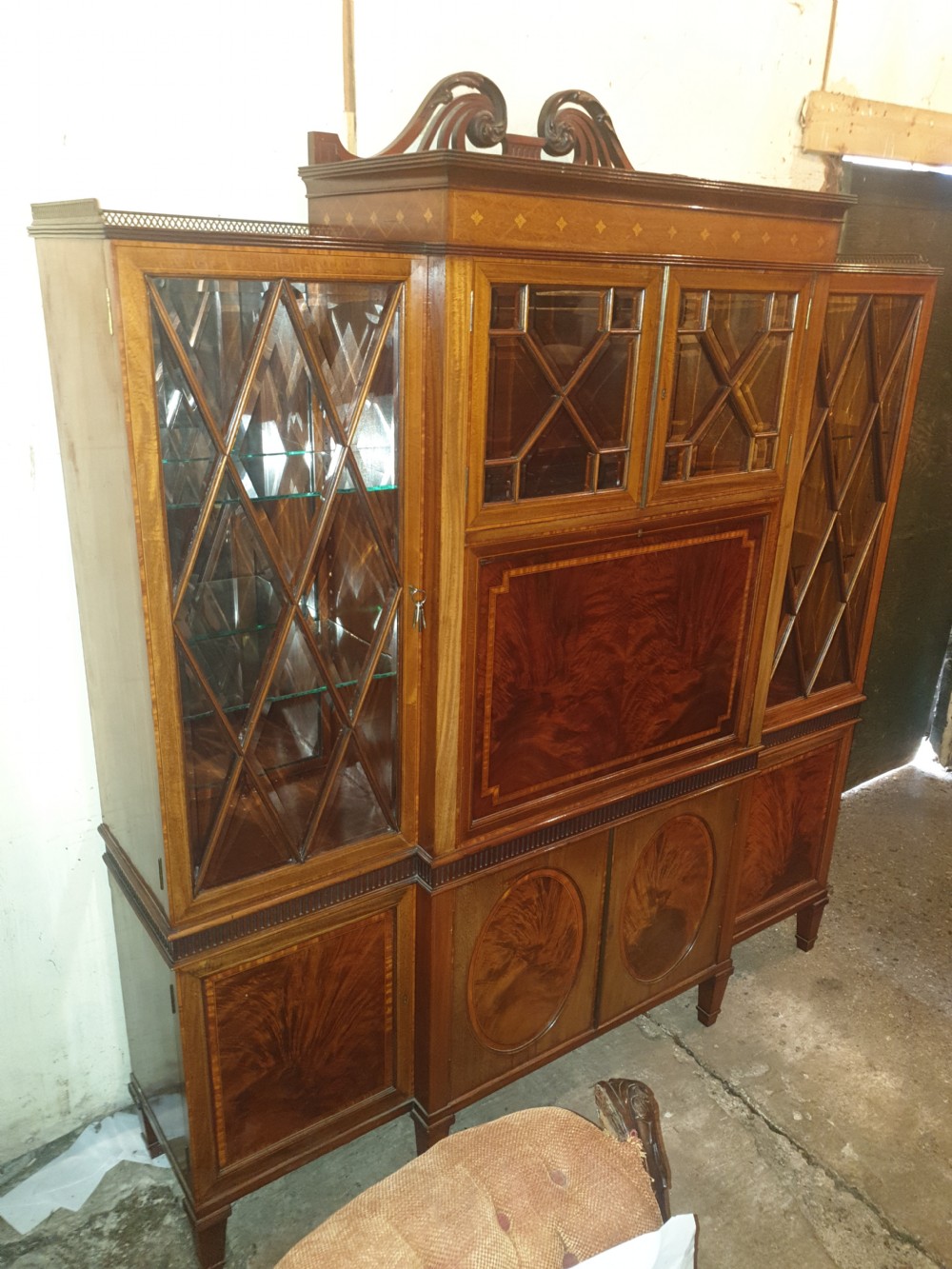 Good quality Edwardian inlaid mahogany secretaire cabinet  View IV