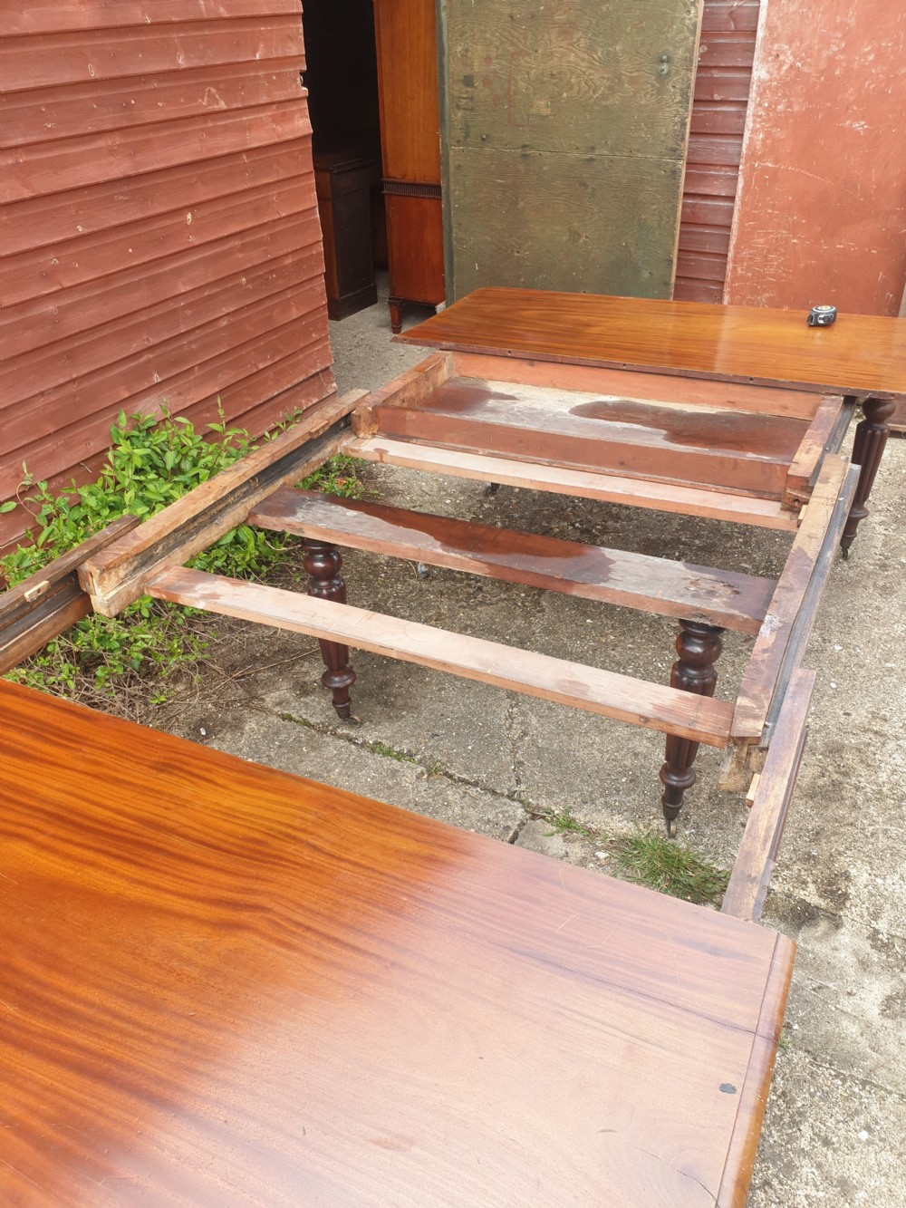 Gillows style mahogany extending dining table.  View XII