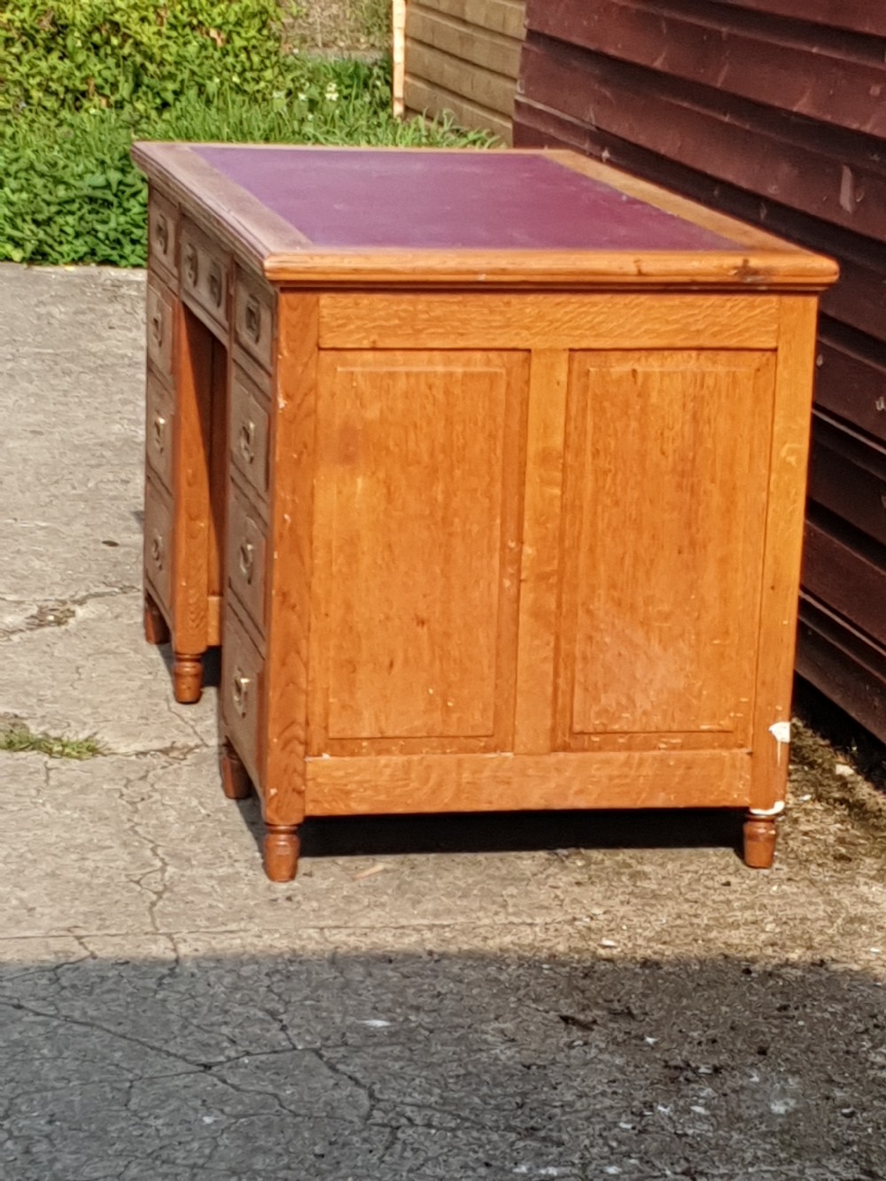 Edwardian oak kneehole pedestal desk  View IV