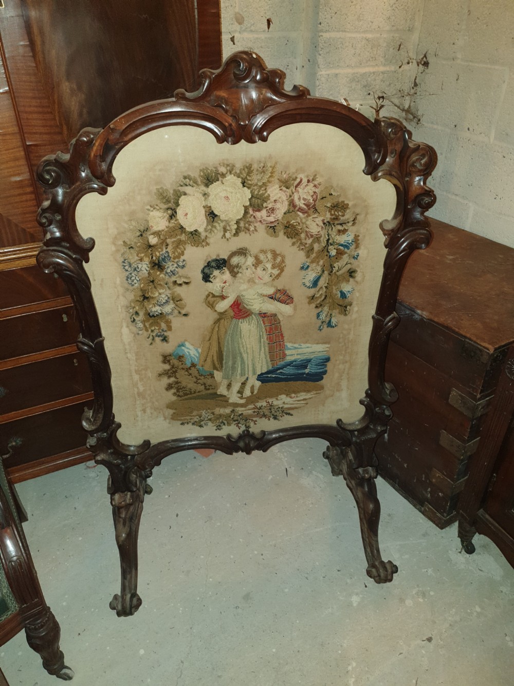 Good quality early Victorian carved rosewood screen. 