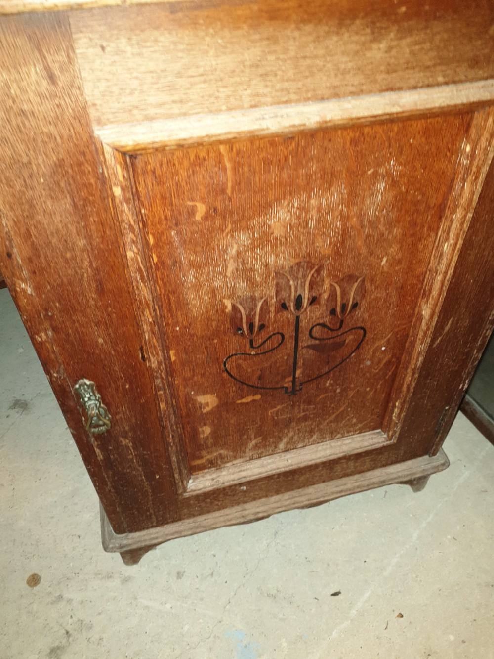 Inlaid oak 2 part dining room cabinet.  View V