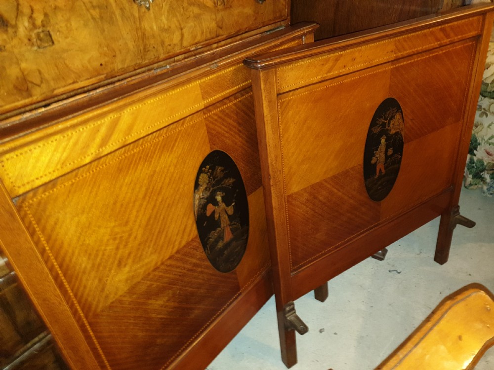 Pair of Edwardian single beds with lacquered panels. View VII