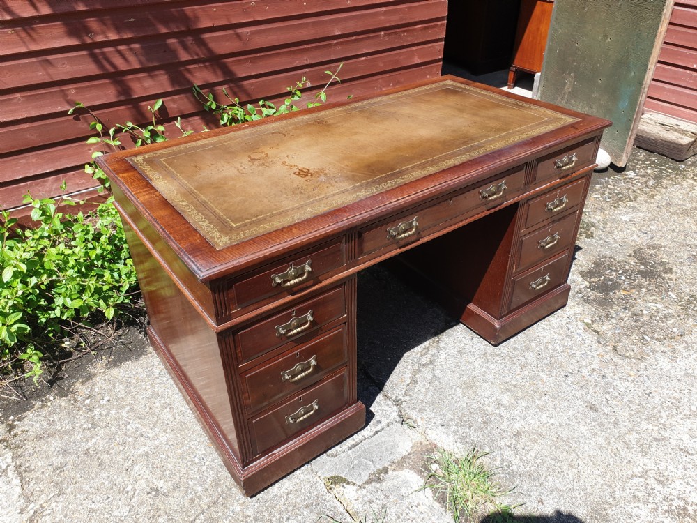 Late Victorian mahogany pedestal desk by Maples View III