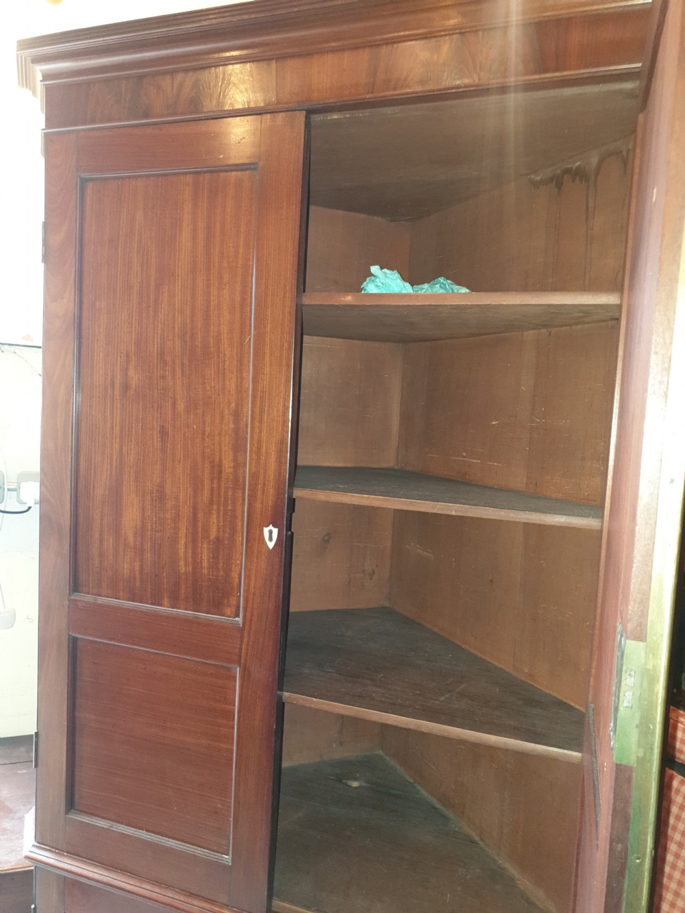 Good Regency mahogany 2 part corner cupboard.  View VI