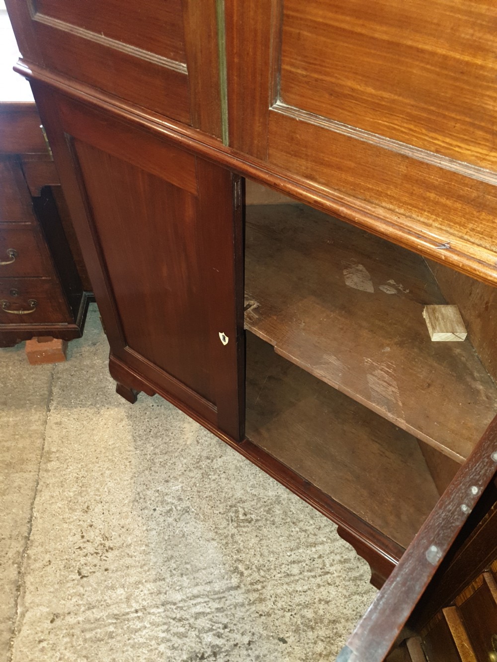 Good Regency mahogany 2 part corner cupboard.  View VII