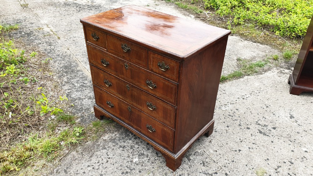 Georgian inlaid walnut chest of drawers  View VII