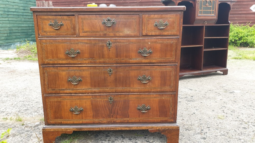 Georgian inlaid walnut chest of drawers  View XI