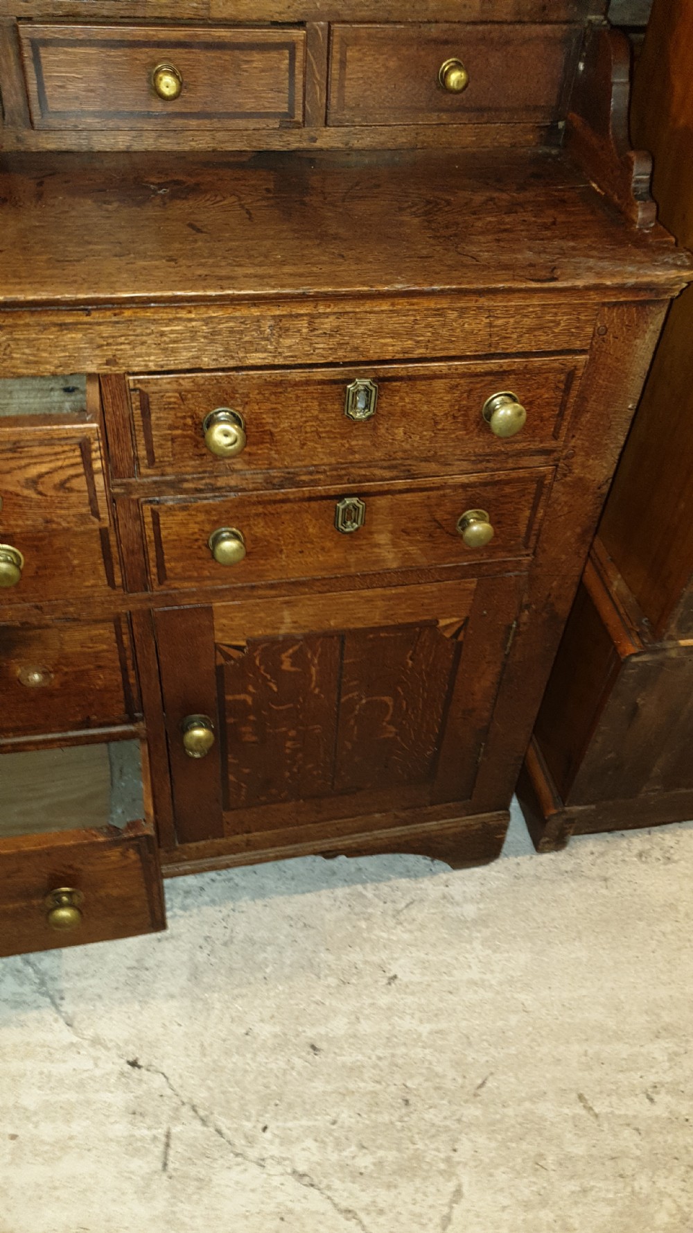 Early 19th century inlaid oak Welsh dresser  View IX