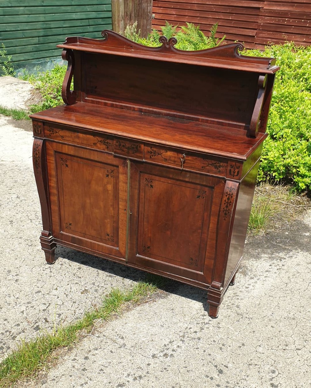 Regency inlaid mahogany side cabinet. 