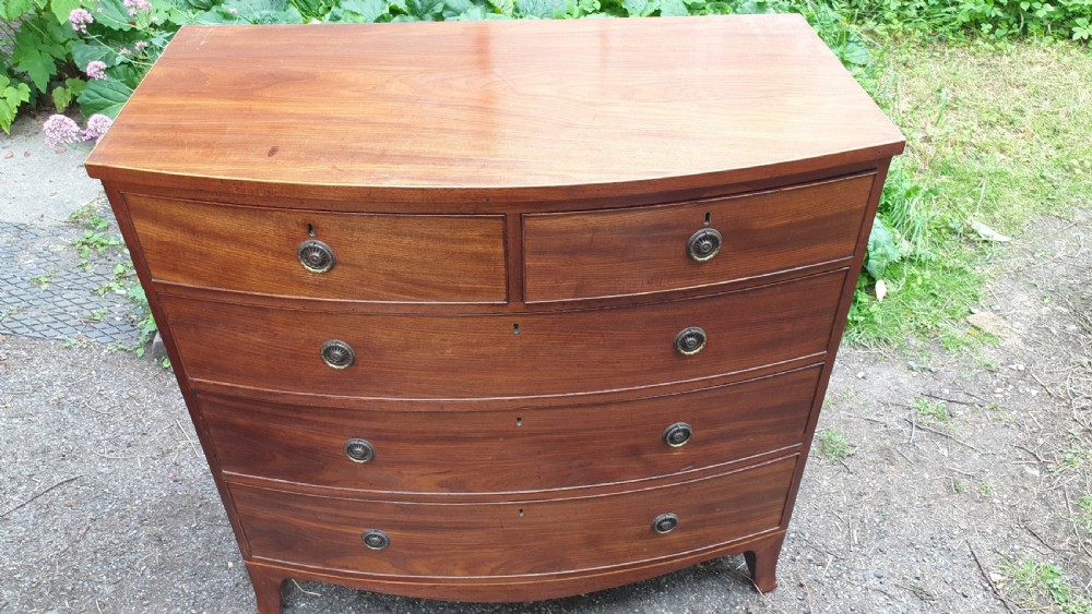 Regency mahogany bow front chest of drawers.  View VI