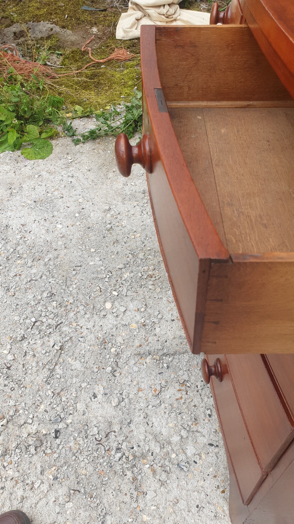 Victorian mahogany bow front chest of drawers.  View IV