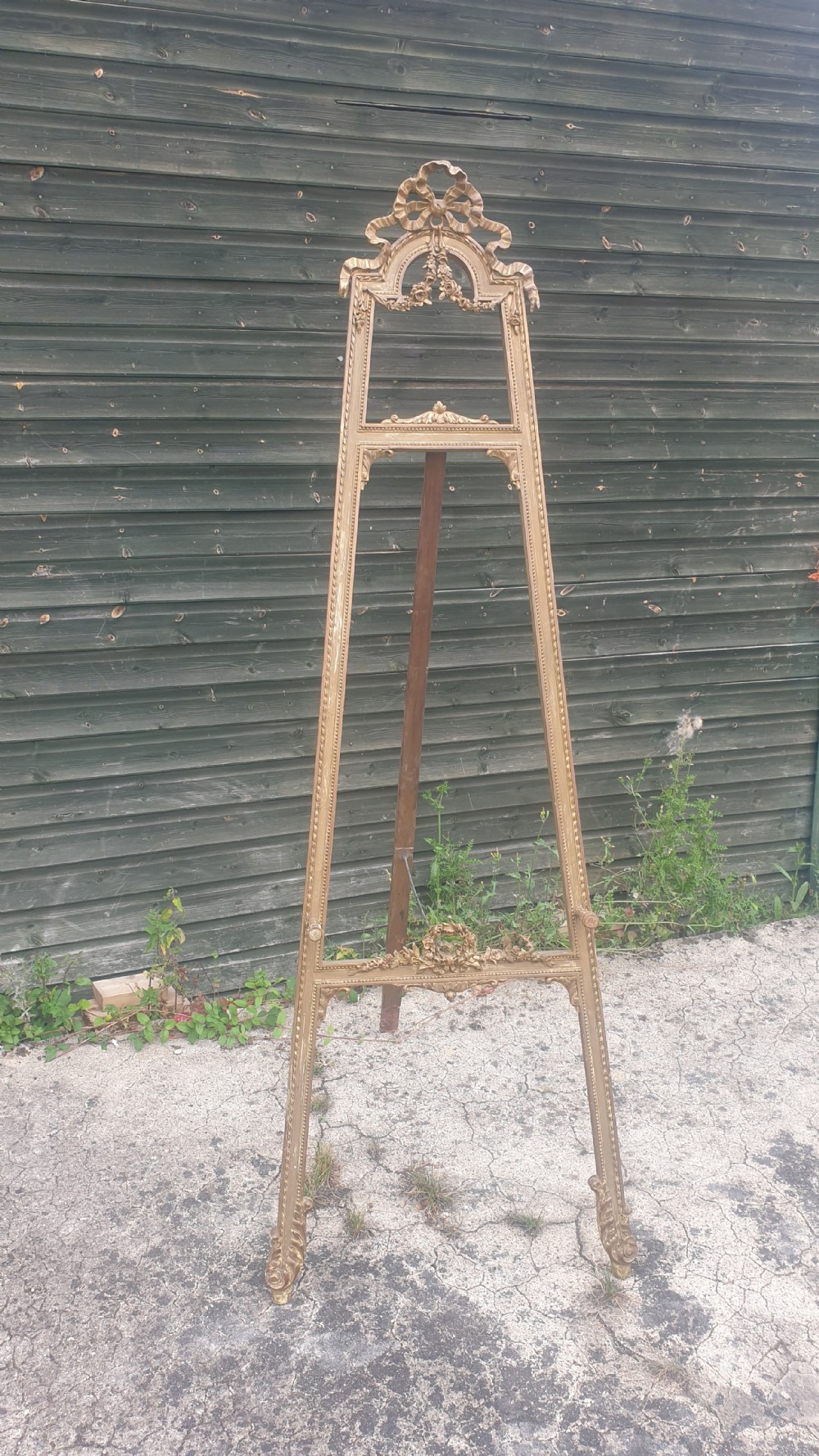 Gilt picture display easel.  View IV