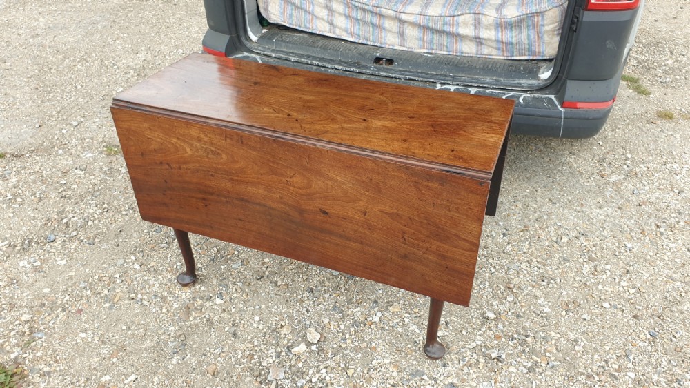 Useful Georgian mahogany drop flap cottage dining table.  View II