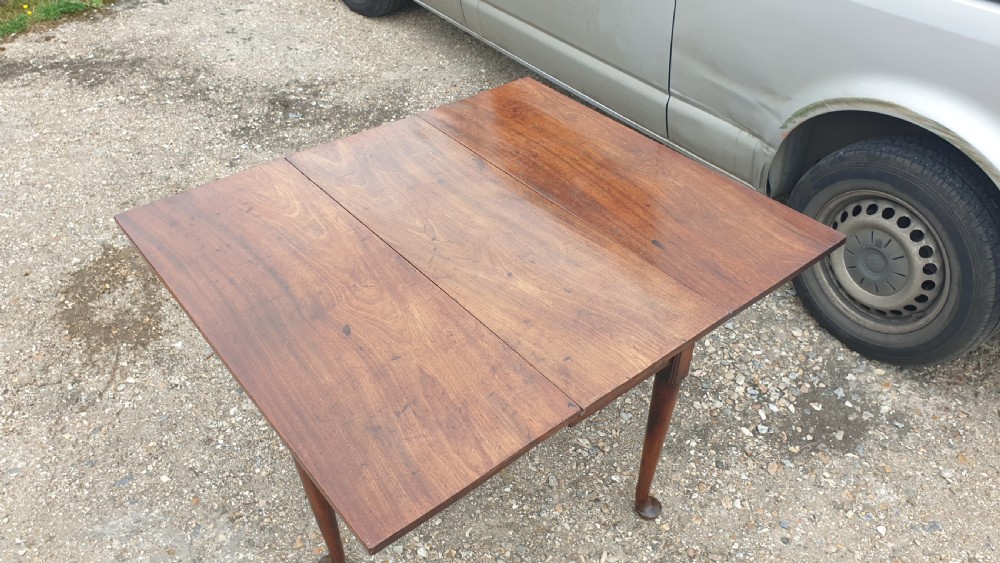 Useful Georgian mahogany drop flap cottage dining table.  View III