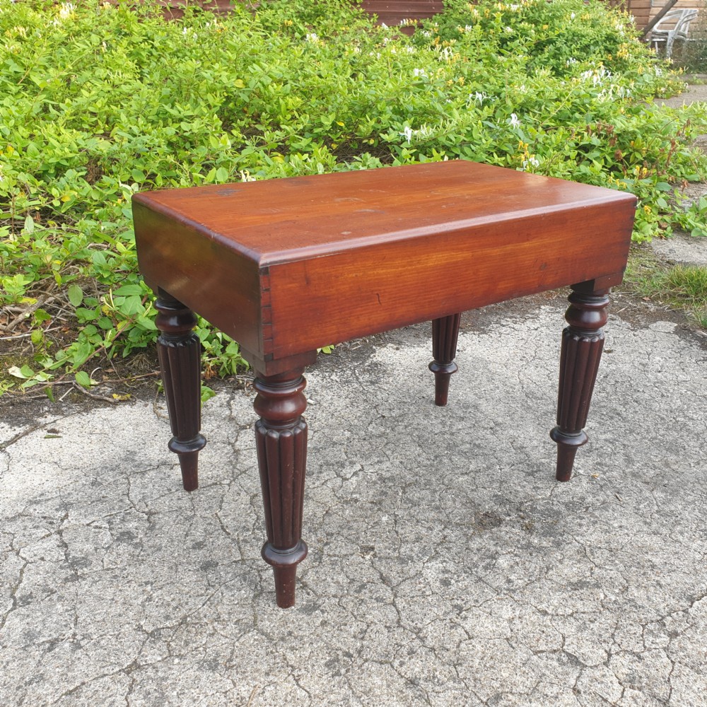 Early Victorian mahogany bidet occasional table, with a Gillows design leg. View II