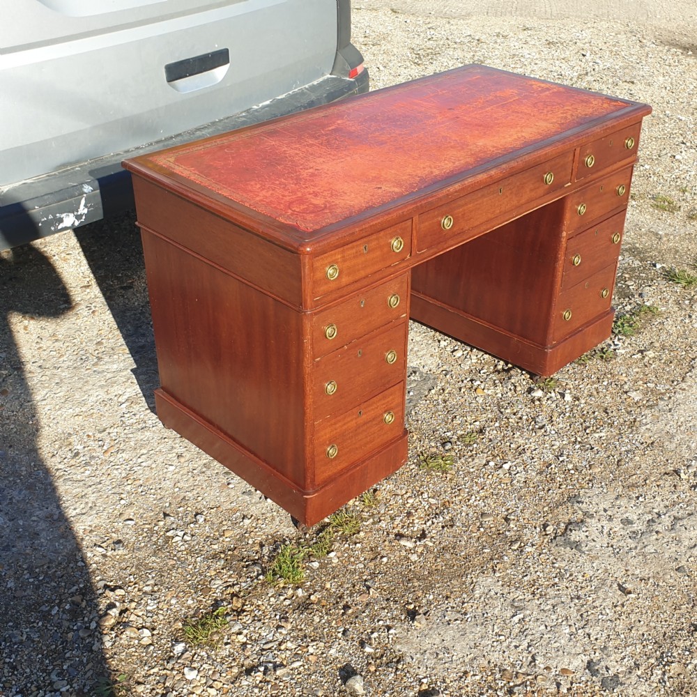 Edwardian mahogany kneehole pedestal desk.  View IV