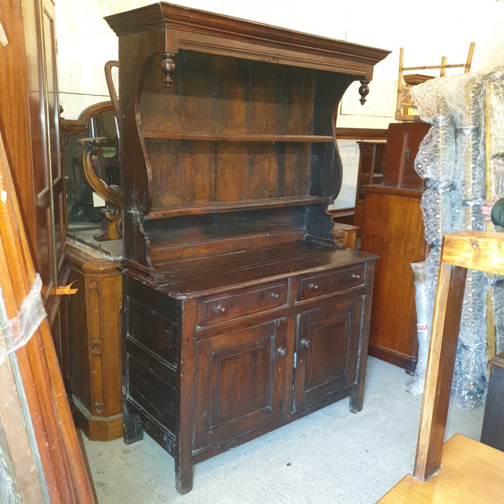 18th century oak dresser  View II
