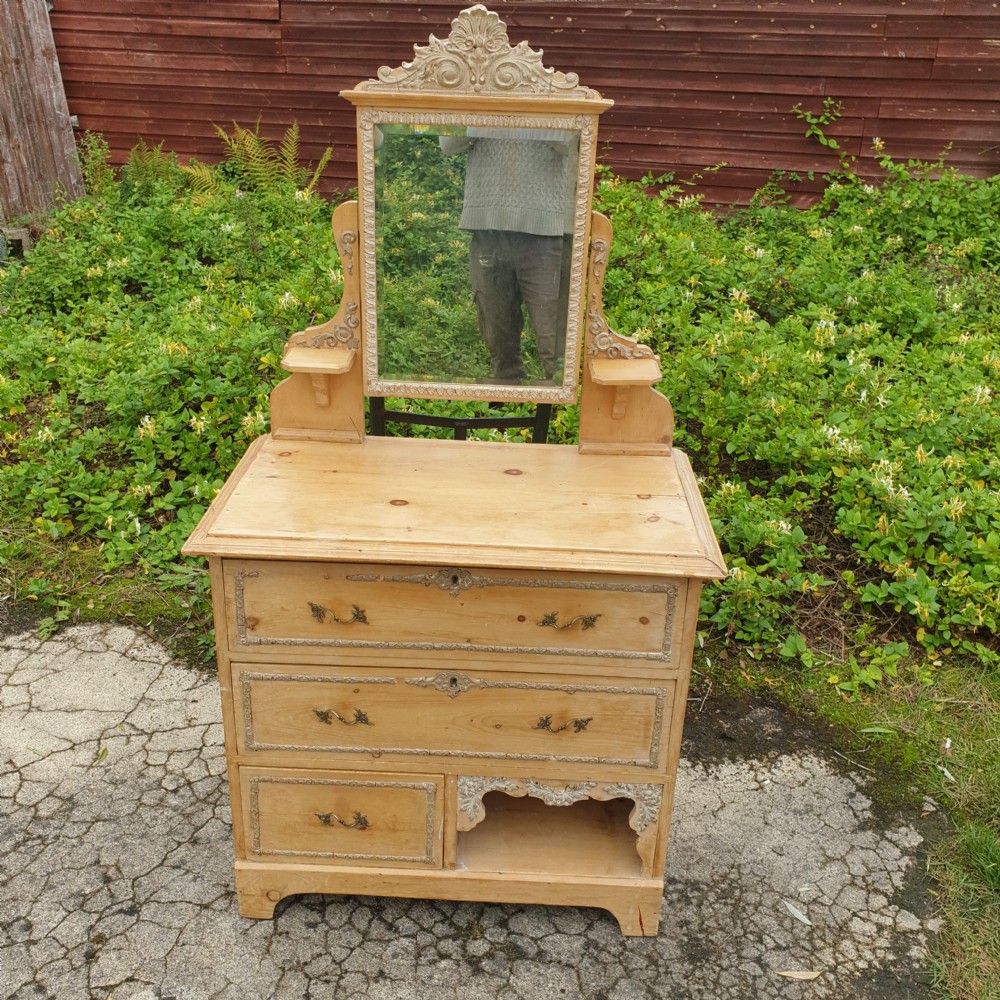 Late Victorian pine dressing chest. View III