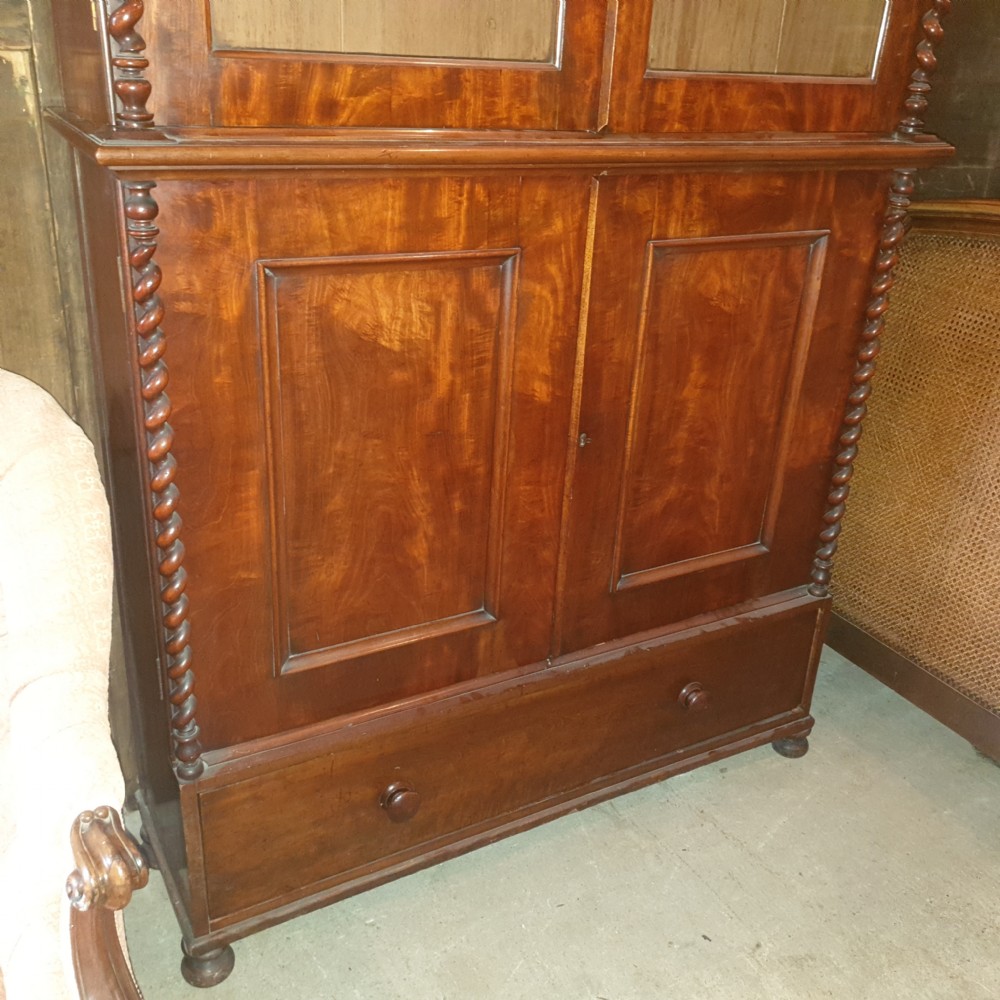 Good practical 19th century mahogany bookcase cabinet . View IV