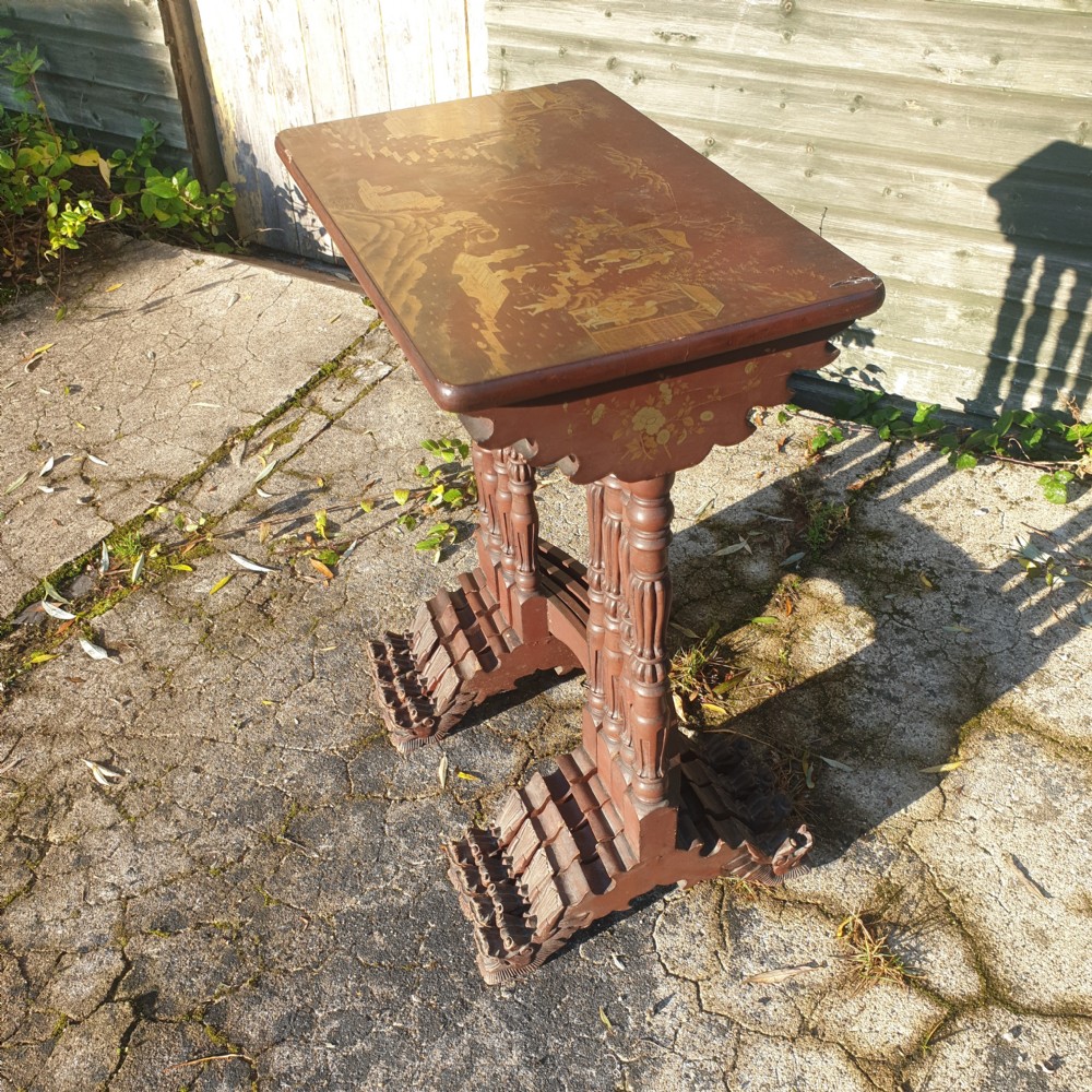Nest of 4 lacquered tables  View VI