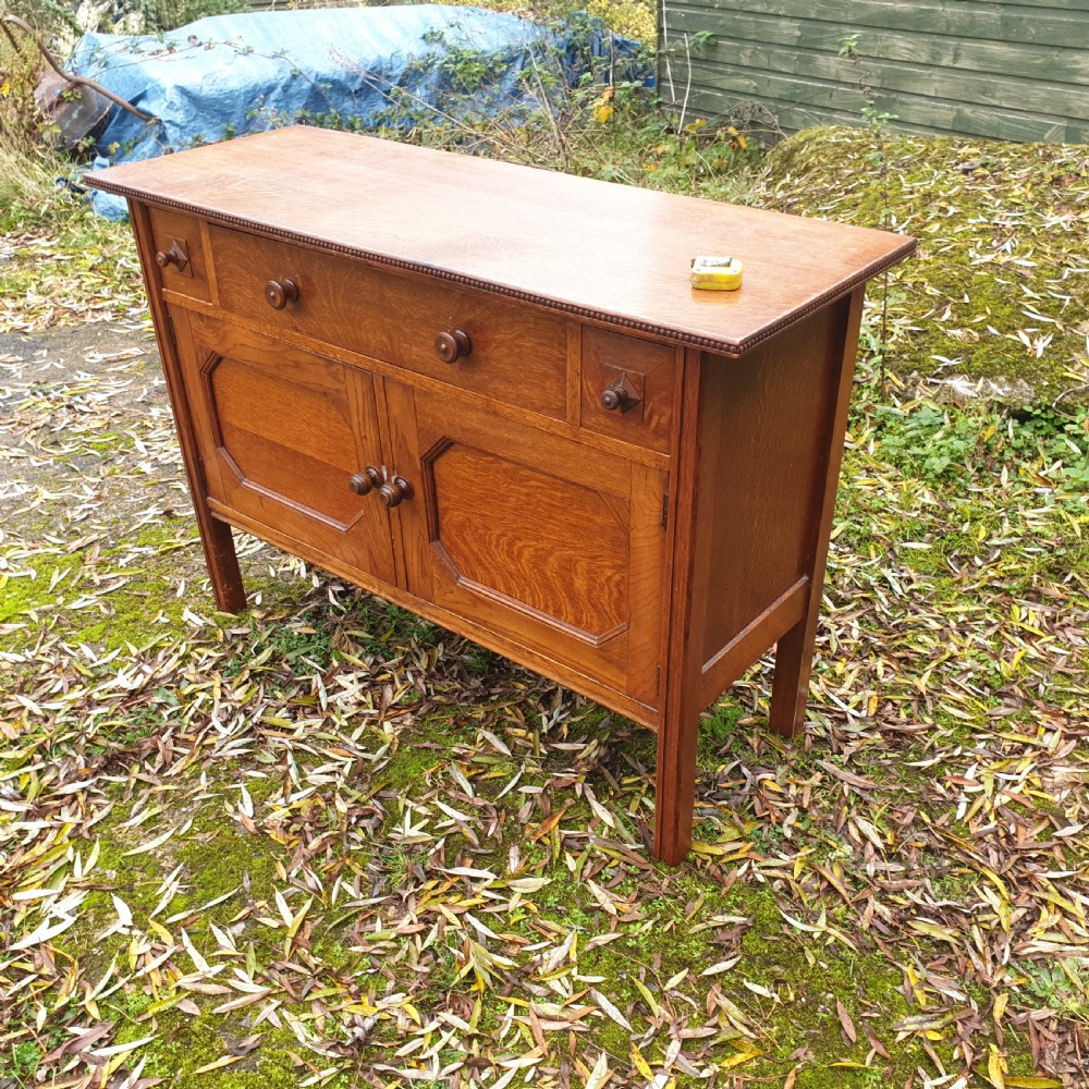Early 20th century oak arts and crafts sideboard  View II