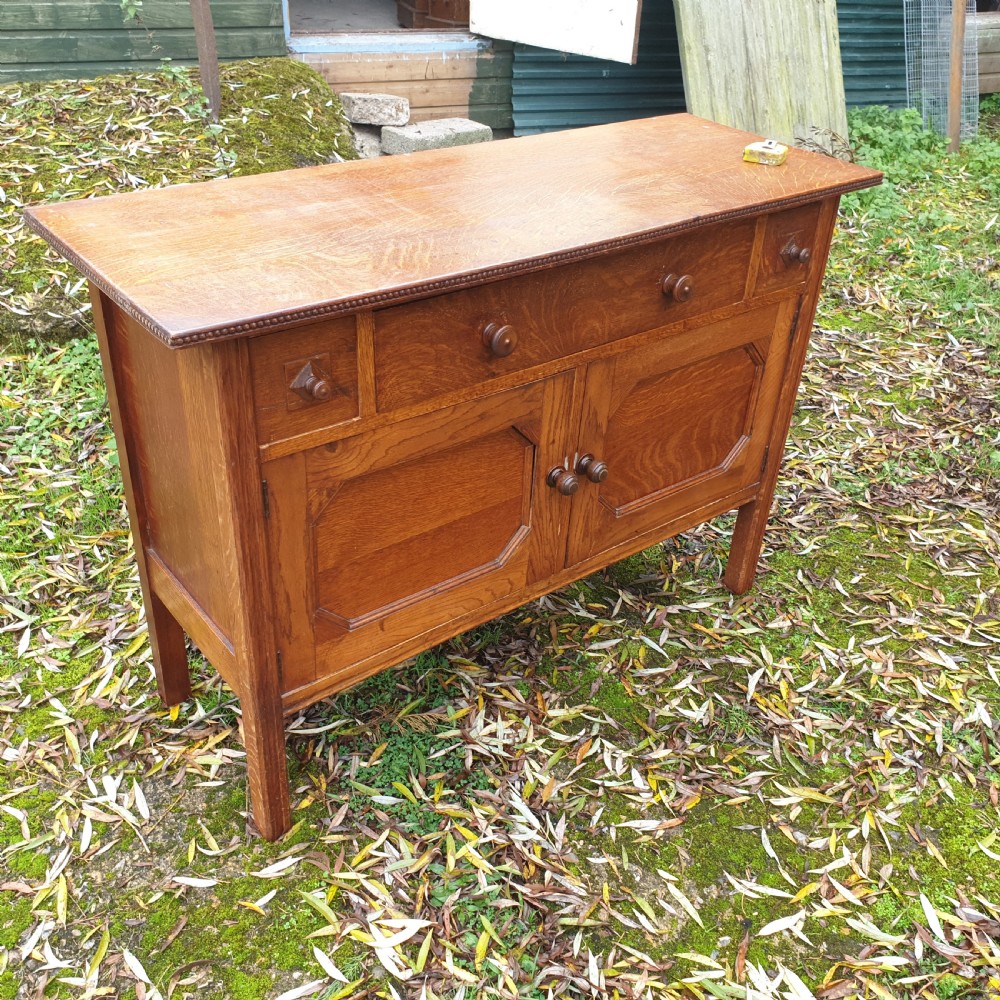 Early 20th century oak arts and crafts sideboard  View IV