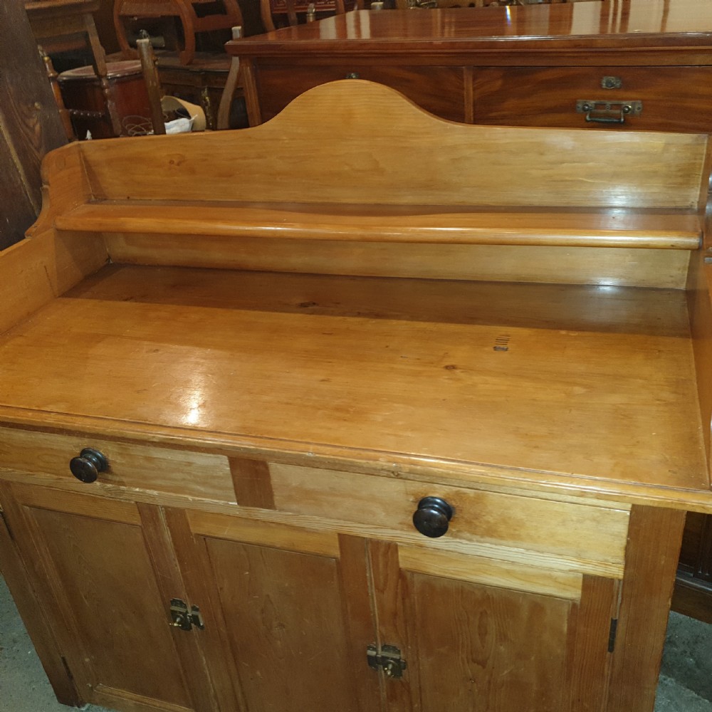 Victorian pine kitchen dresser.  View II