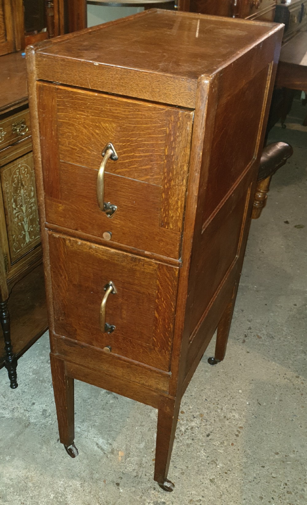 Early 20th oak Globe Wernicke office cabinet. 