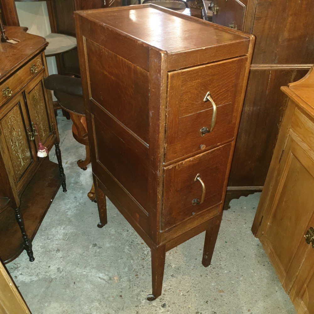 Early 20th oak Globe Wernicke office cabinet.  View II