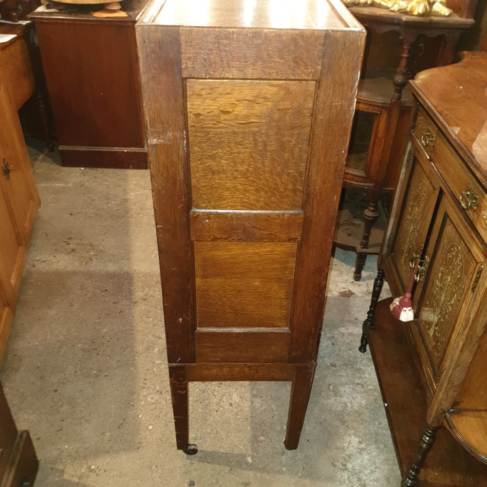 Early 20th oak Globe Wernicke office cabinet.  View III