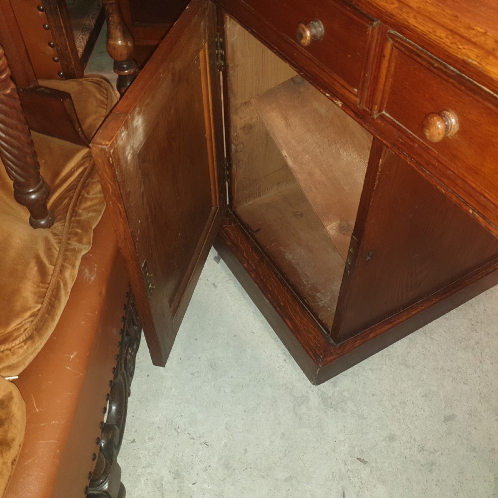 Late Victorian oak pedestal partners desk  View IV