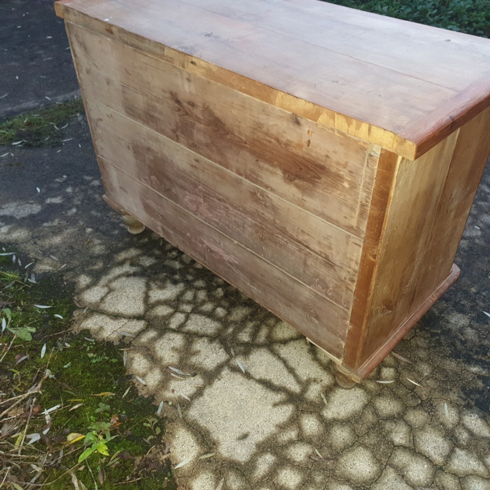Victorian farmhouse kitchen dresser base. View IV