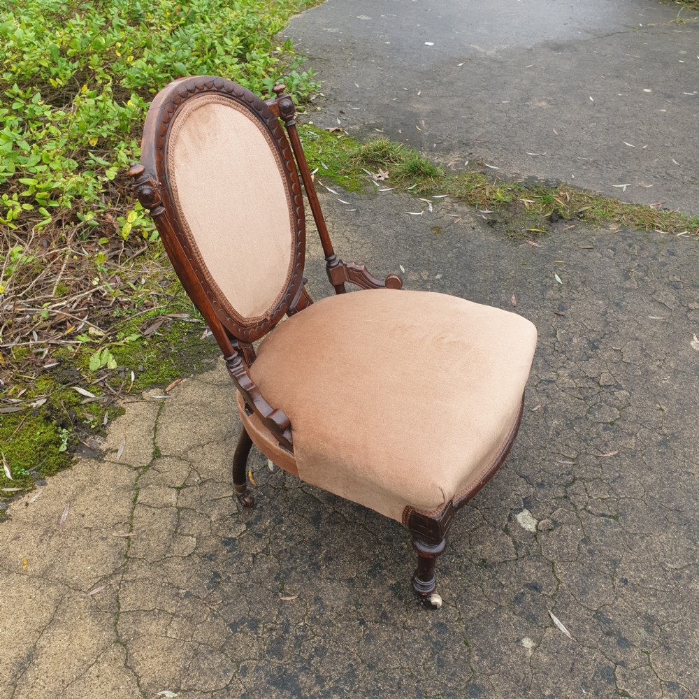 Victorian walnut nursing chair View III