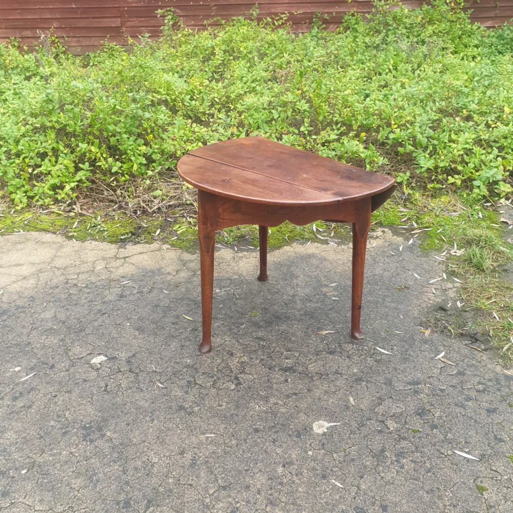 Rare mid 18th century elm drop flap cricket table.  View VIII