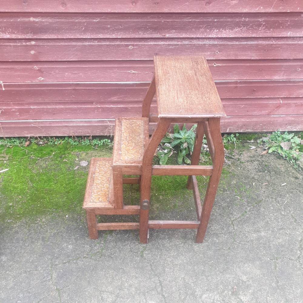 Set of late Victorian oak folding library steps. 