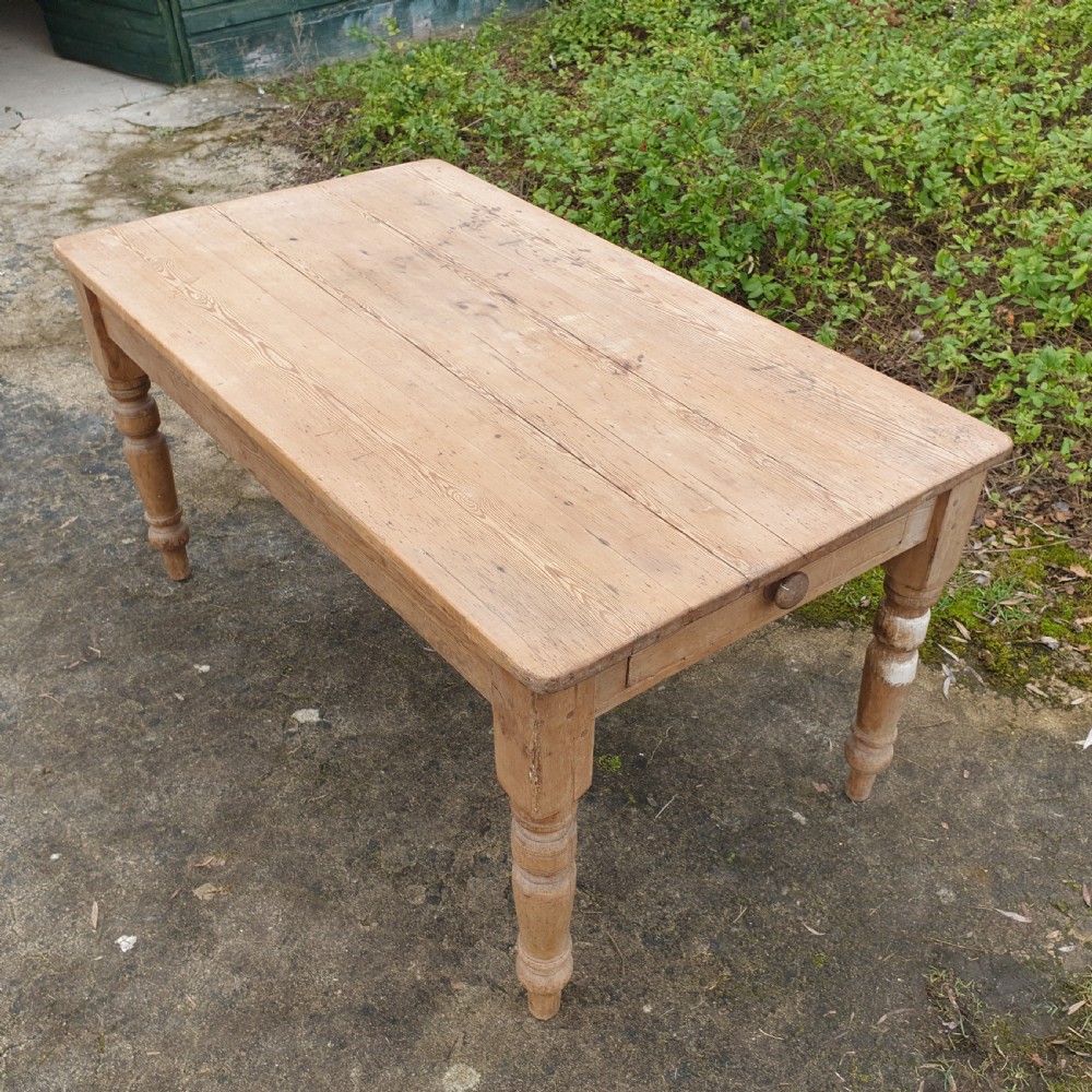 Late Victorian farmhouse pine kitchen table  View II