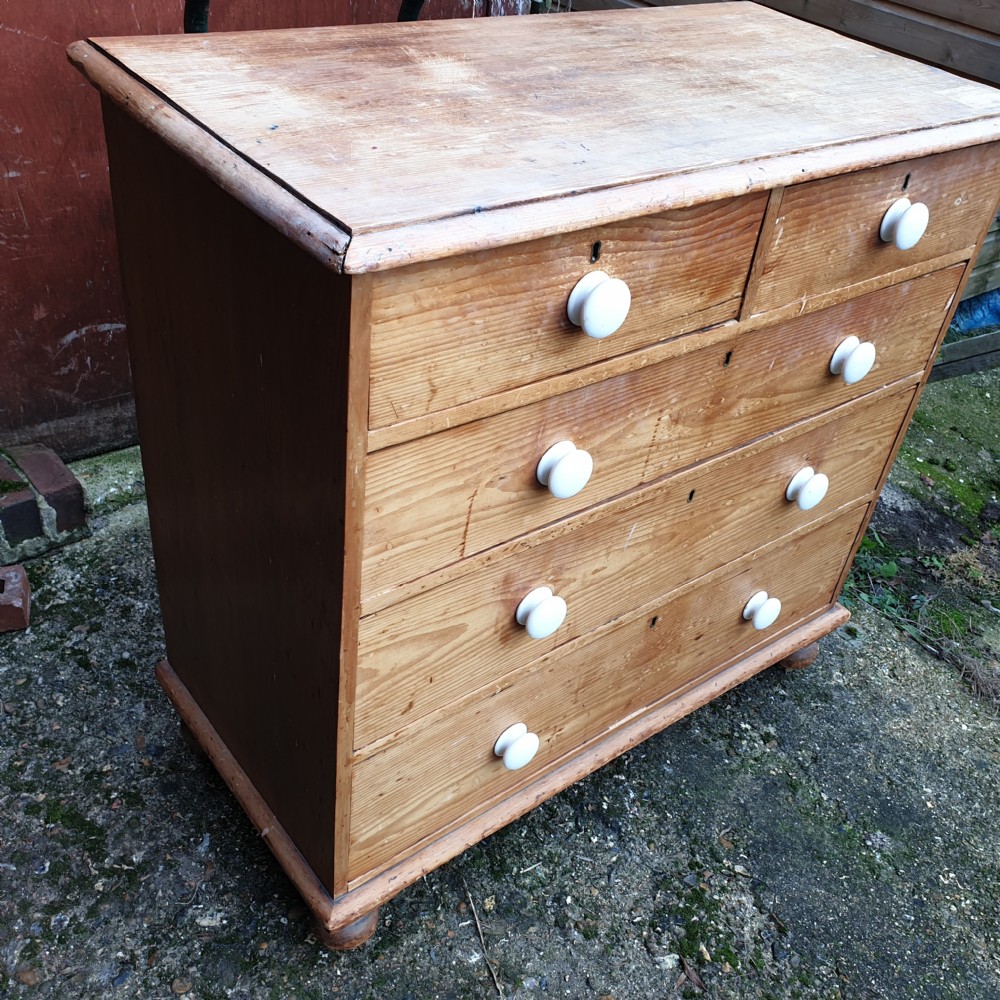 Mid Victorian pine chest of drawers  View IV
