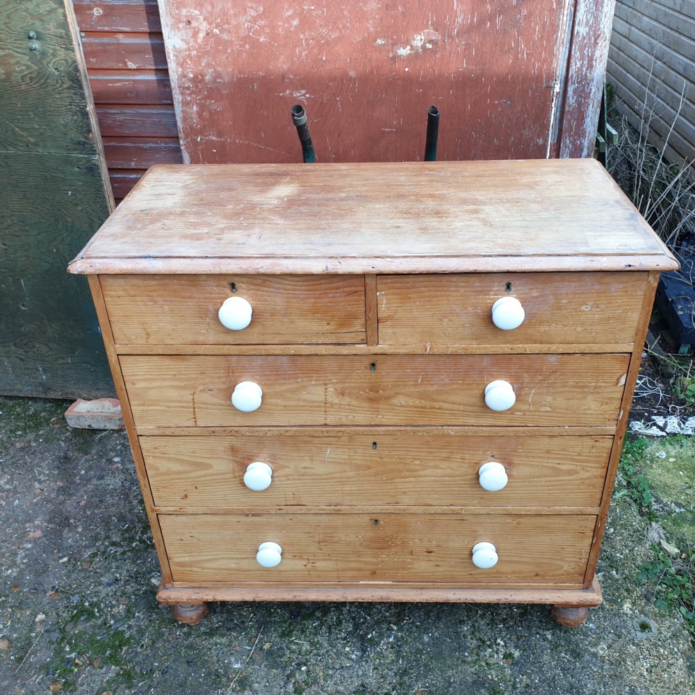 Mid Victorian pine chest of drawers  View V