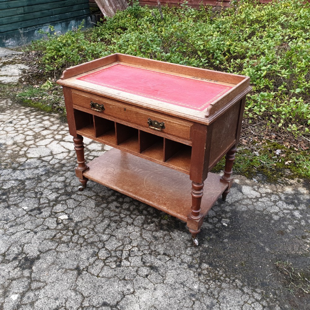 Unusual late Victorian oak side table. View V