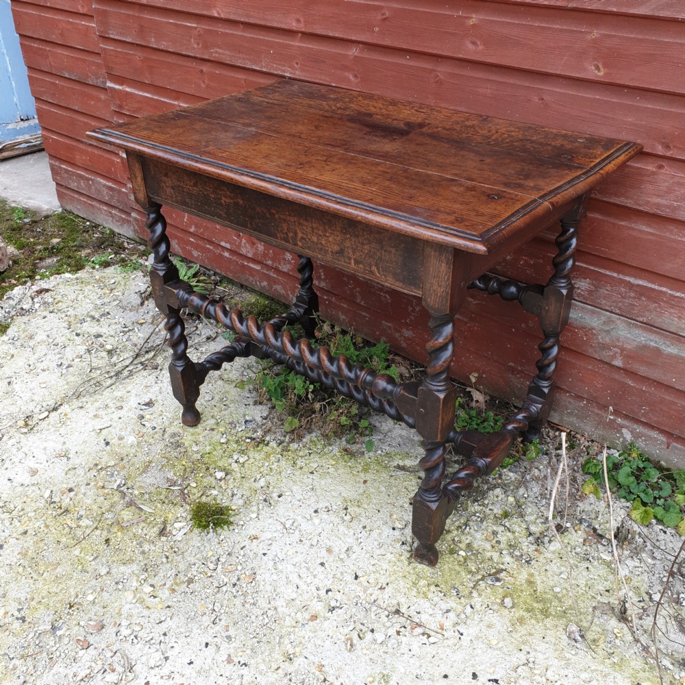 18th century oak single drawer side table. 