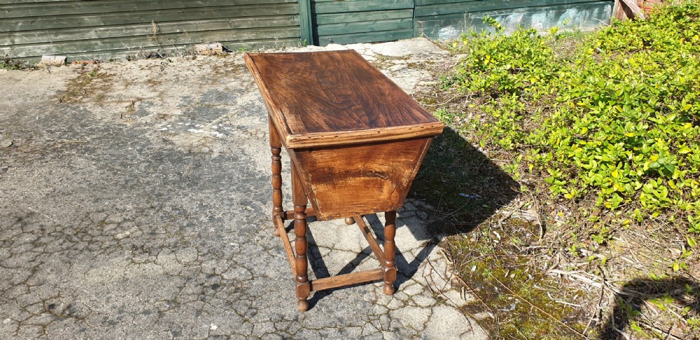Early  19th century dough bin  View IV