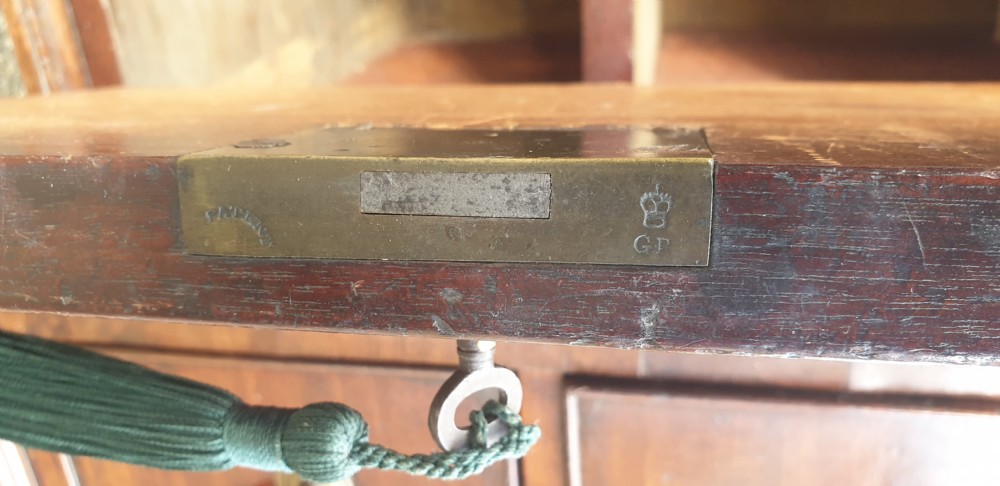 Small 19th century mahogany kneehole writing desk.  View VIII