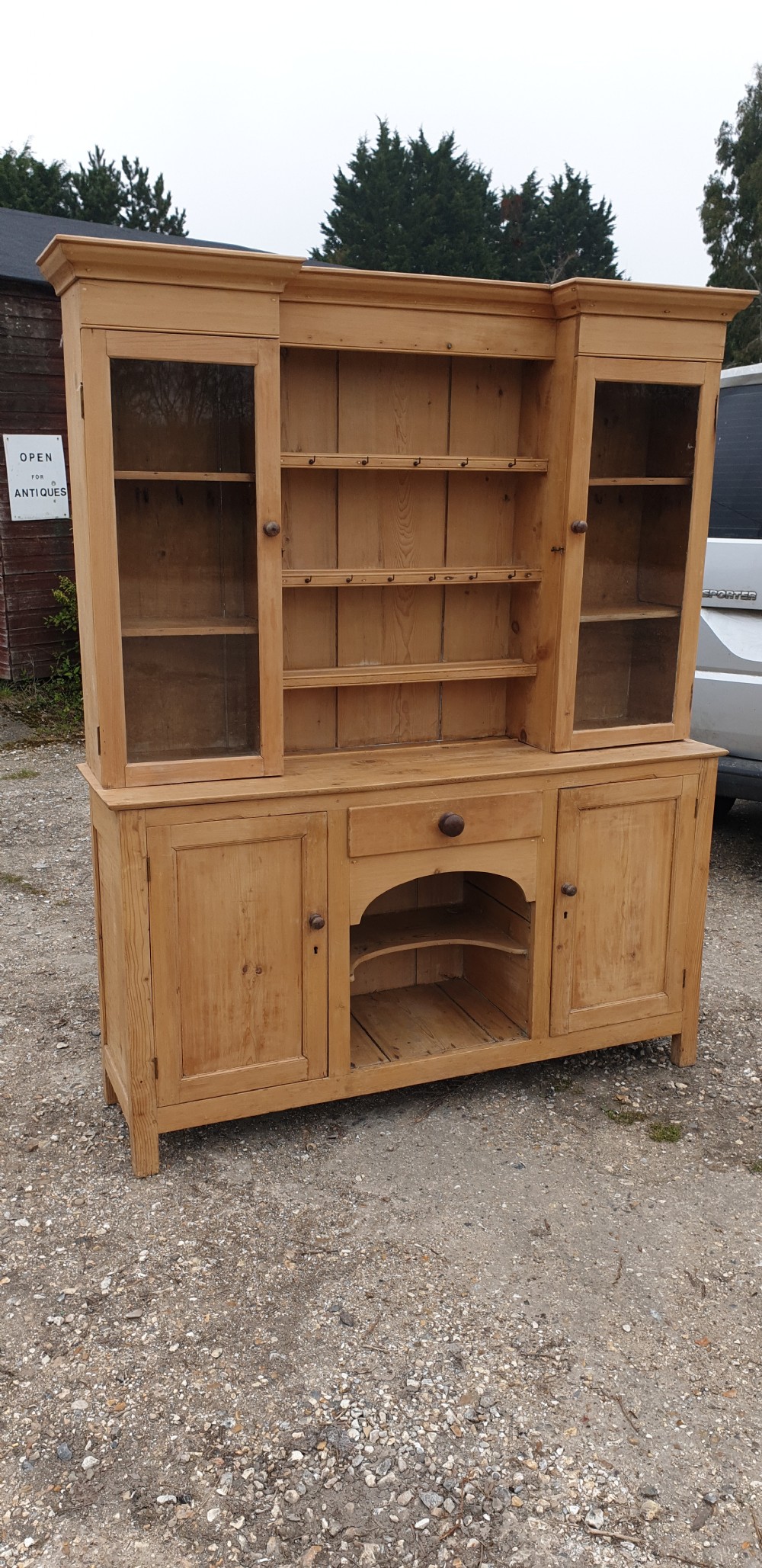 Early Victorian Welsh pine kitchen dresser  View II