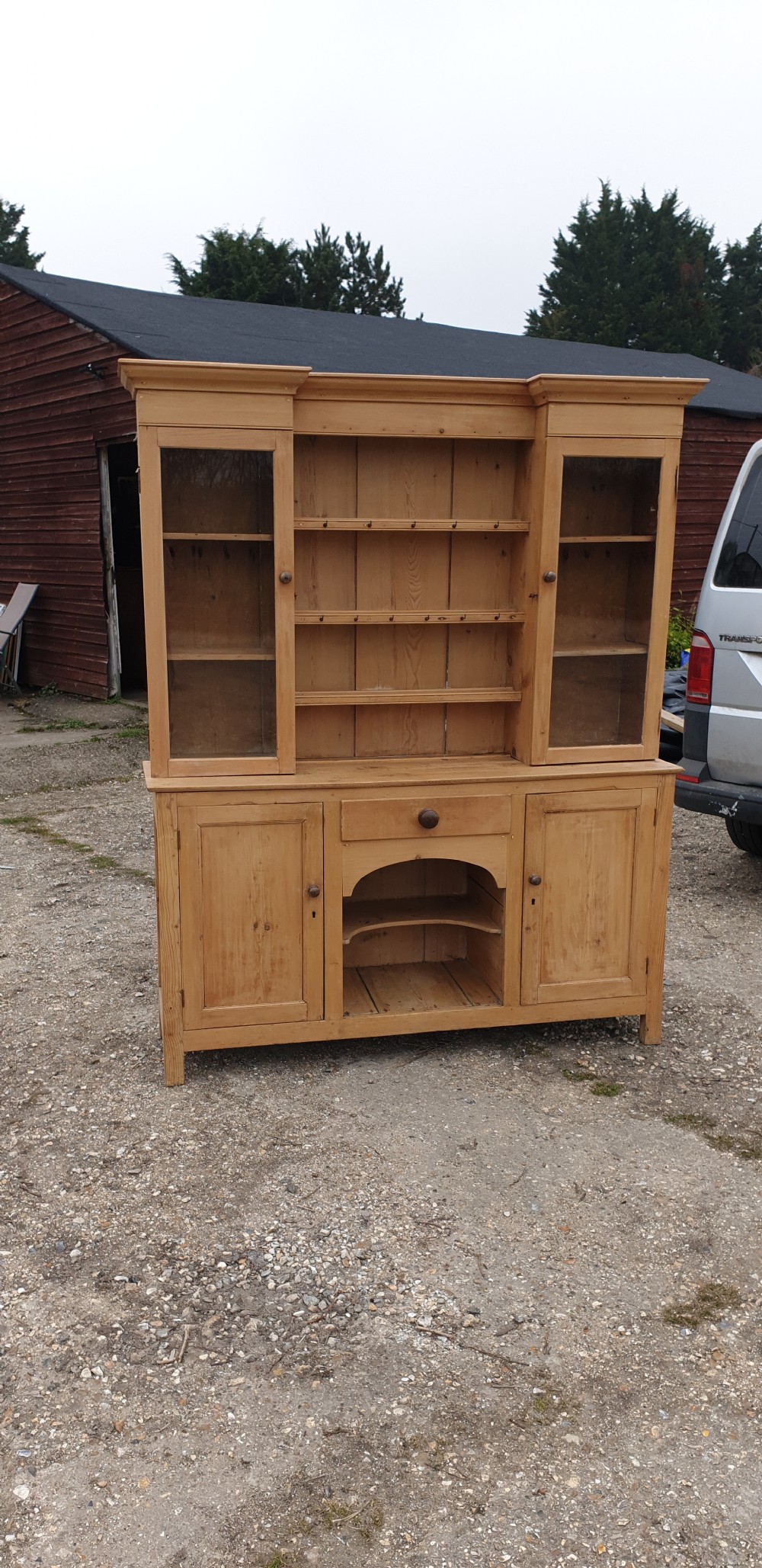 Early Victorian Welsh pine kitchen dresser  View III
