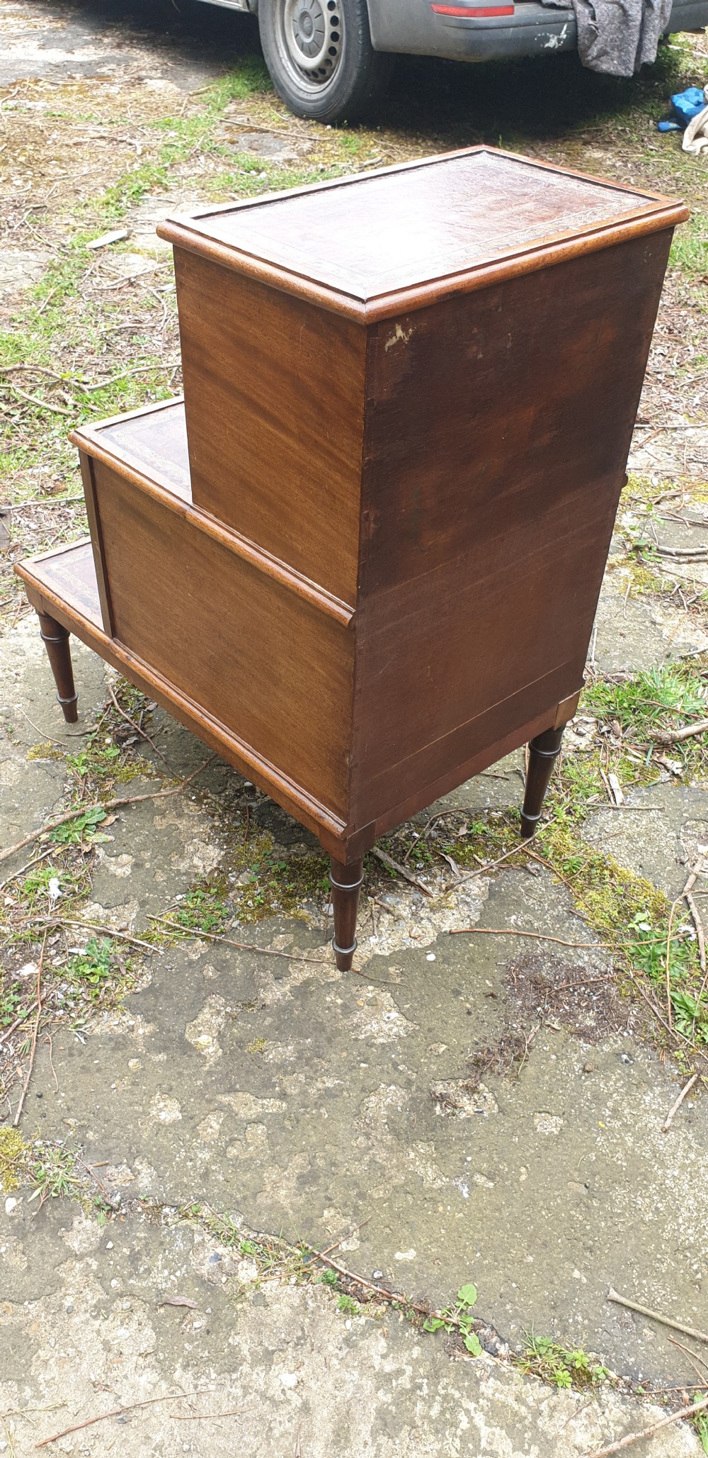 Good set of Regency mahogany library steps. View VII